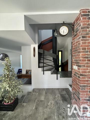 Maison à vendre 9 pièces 213 m² Aubagne