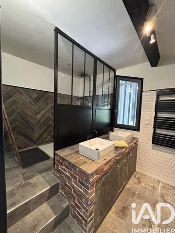 Maison à vendre 9 pièces 213 m² Aubagne