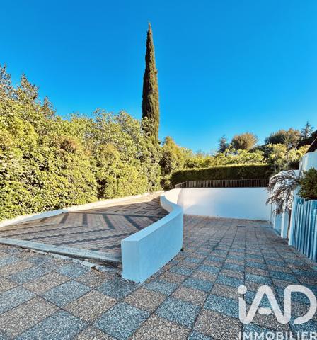 Maison à vendre 9 pièces 213 m² Aubagne