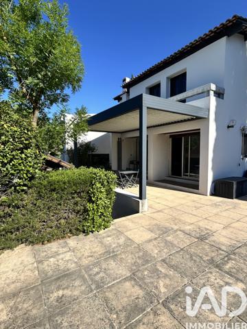 Maison à vendre 9 pièces 213 m² Aubagne