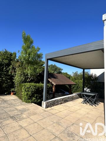 Maison à vendre 9 pièces 213 m² Aubagne