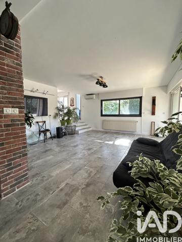 Maison à vendre 9 pièces 213 m² Aubagne