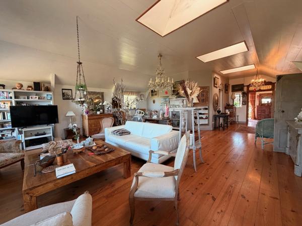 GOULIEN — Maison en ossature bois avec vue panoramique sur la plage : le rêve absolu sur la presqu'île