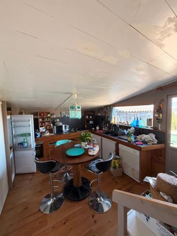 GOULIEN — Maison en ossature bois avec vue panoramique sur la plage : le rêve absolu sur la presqu'île