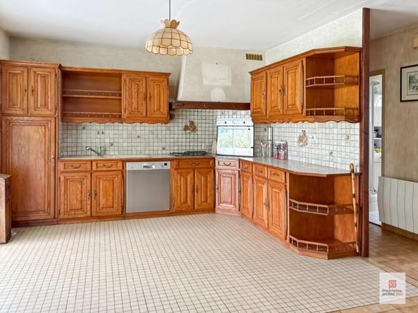 Maison La Fleche 6 pièce(s) 141 m2