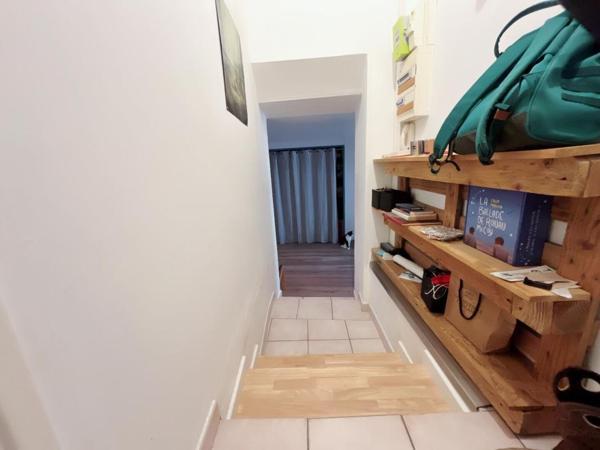 Magnifique appartement duplex de type T2 de 54 m² au 3 et 4 eme étage et dernier sans ascenseur avec terrasse