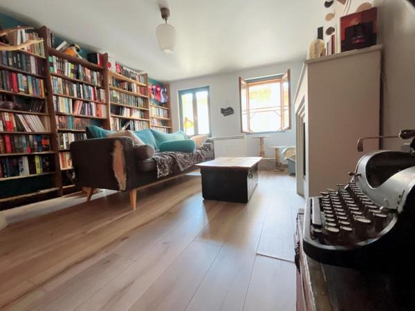 Magnifique appartement duplex de type T2 de 54 m² au 3 et 4 eme étage et dernier sans ascenseur avec terrasse