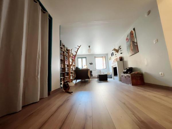 Magnifique appartement duplex de type T2 de 54 m² au 3 et 4 eme étage et dernier sans ascenseur avec terrasse