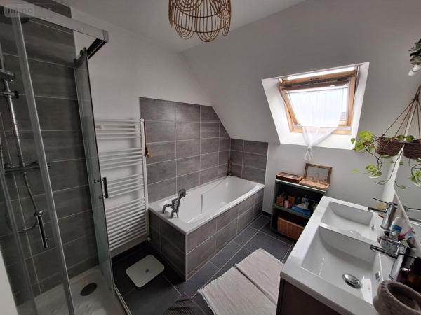 Maison à louer à Saint Père Marc en Poulet en Ille-et-Vilaine (35430), ref : 35084-L346