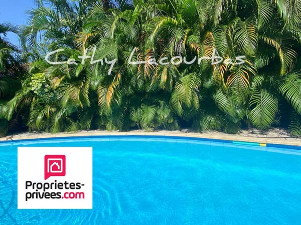 Villa  8 pièce(s) + T3,  piscine et jacuzzi- Bouillante