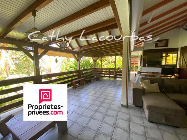 Villa  8 pièce(s) + T3,  piscine et jacuzzi- Bouillante