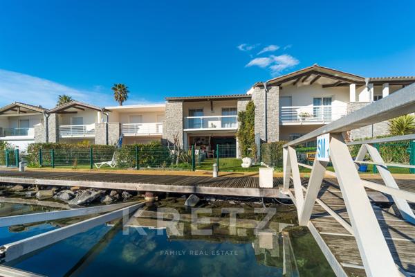 Marina réhabilitée sur le port