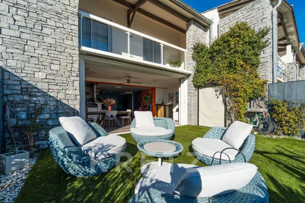 Marina réhabilitée sur le port