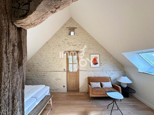 A 10 mn de Belleme , en hameau, maison percheronne entièrement rénovée avec vue dégagée...