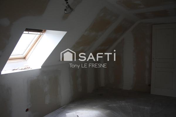 Immeuble en cours de rénovation avec possibilité de créer plusieurs logements.