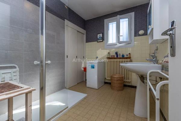 Vente                                                      Maison
                        
                     5 pièces                      124 m2                     à Belley