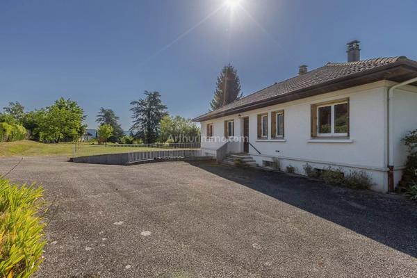 Vente                                                      Maison
                        
                     5 pièces                      124 m2                     à Belley