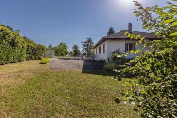 Vente                                                      Maison
                        
                     5 pièces                      124 m2                     à Belley