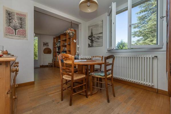 Vente                                                      Maison
                        
                     5 pièces                      124 m2                     à Belley