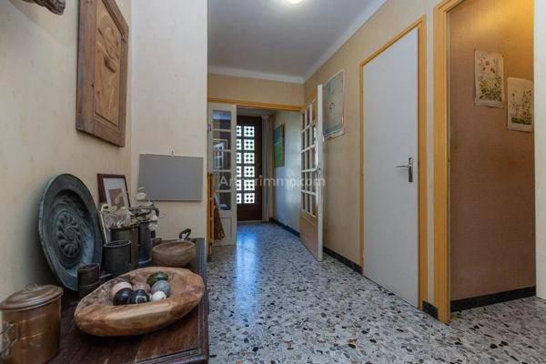 Vente                                                      Maison
                        
                     5 pièces                      124 m2                     à Belley