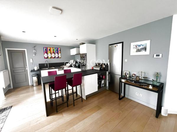 Maison 5 pièce(s) 4 chambre(s) 136 m²