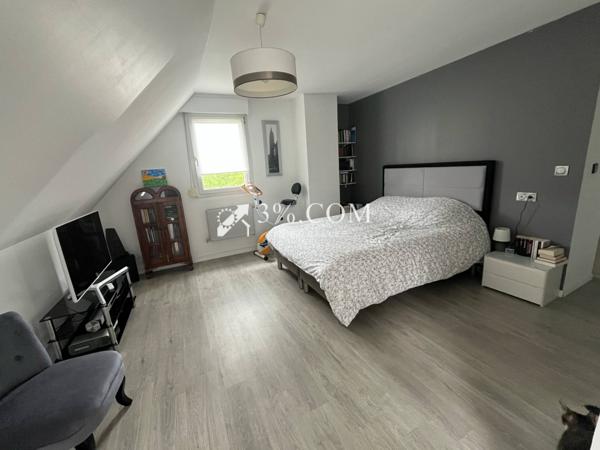 Maison 5 pièce(s) 4 chambre(s) 136 m²