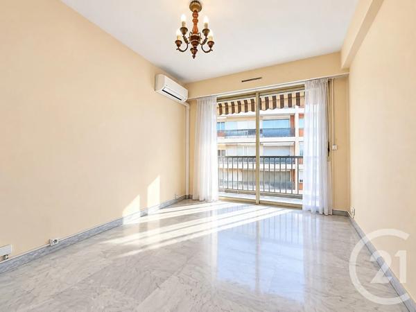 Appartement F3 à vendre  3 pièces - 73,58 m 2   ANTIBES  - 06
