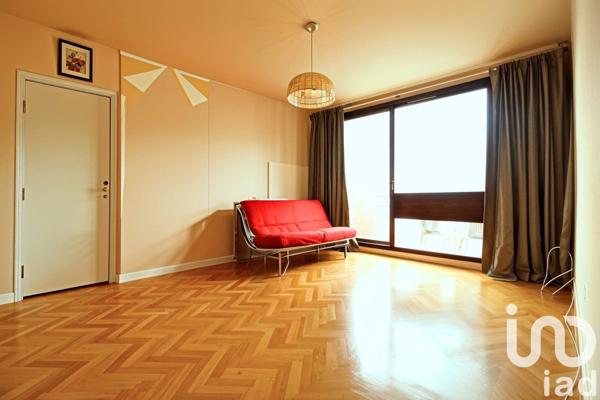 Appartement 2 pièces de 46 m² à Saint-Denis (93200)