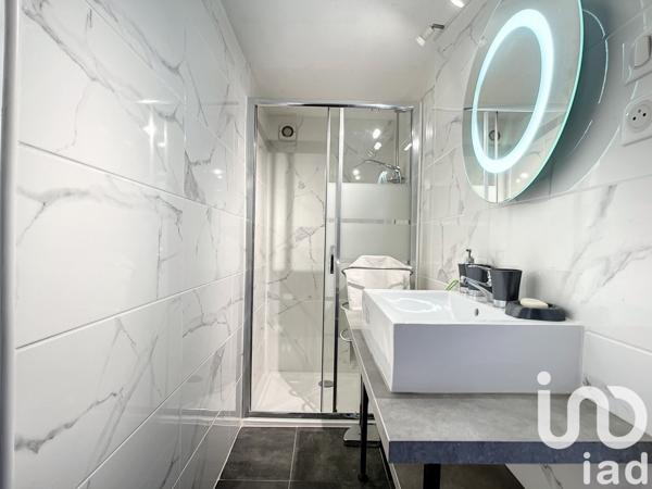 Maison de campagne 6 pièces de 190 m² à LES ISSAMBRES (83380)