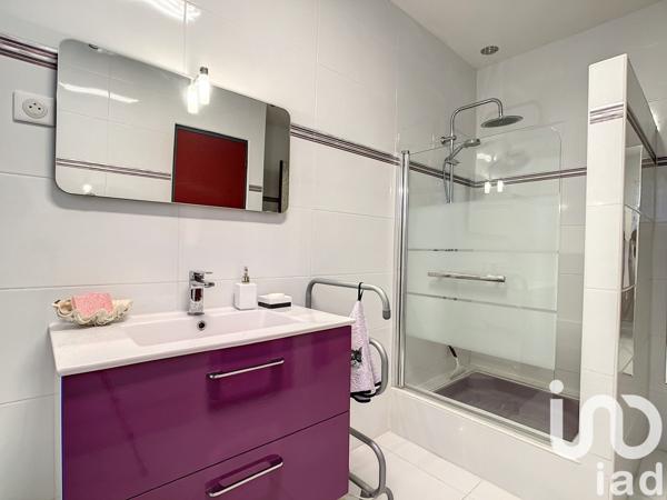 Maison de campagne 6 pièces de 190 m² à LES ISSAMBRES (83380)