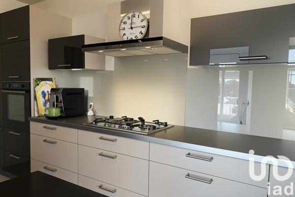 Maison de campagne 6 pièces de 190 m² à LES ISSAMBRES (83380)