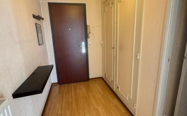 Appartement à vendre    3 pièces • 66 m2 Pau