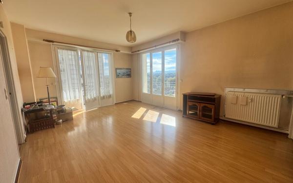 Appartement à vendre    3 pièces • 66 m2 Pau