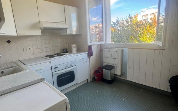 Appartement à vendre    3 pièces • 66 m2 Pau