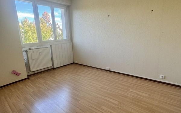 Appartement à vendre    3 pièces • 66 m2 Pau