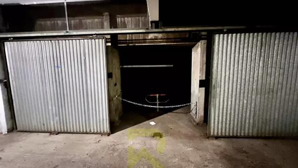 Parking / box