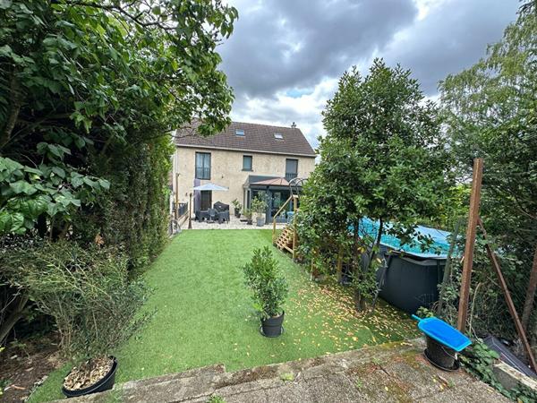 Maison à vendre    6 pièces • 232,72 m2 Montigny-lès-Cormeilles