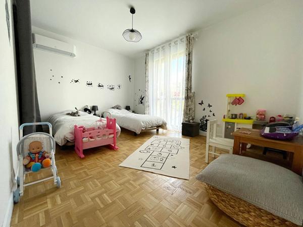 Maison à vendre    6 pièces • 232,72 m2 Montigny-lès-Cormeilles