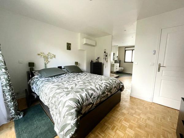 Maison à vendre    6 pièces • 232,72 m2 Montigny-lès-Cormeilles