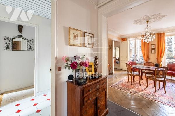 AUTEUIL- APPARTEMENT FAMILIAL – TRAVERSANT - 4 PIÈCES - IDÉALEMENT SITUÉ – CAVE – 97M2