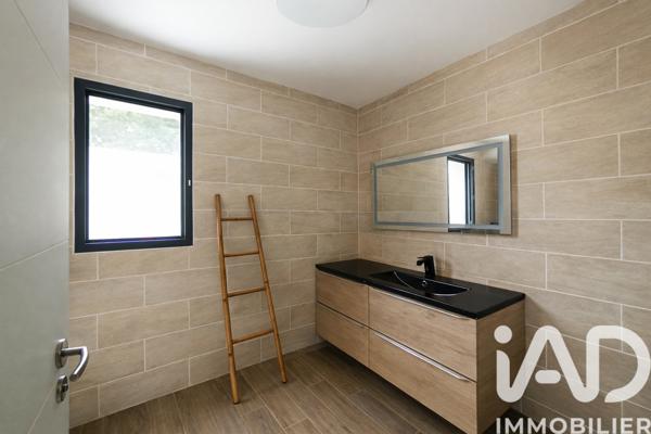 Maison à vendre 5 pièces 97 m² Camaret-sur-Aigues