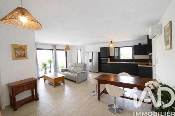 Maison à vendre 5 pièces 97 m² Camaret-sur-Aigues