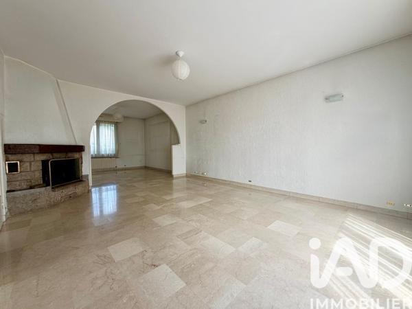 Maison à vendre 5 pièces 154,66 m² Ormesson-sur-Marne