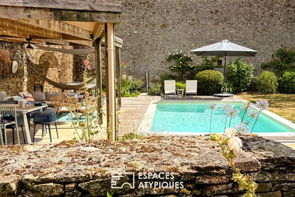 Maison en coeur de ville au charme authentique et piscine