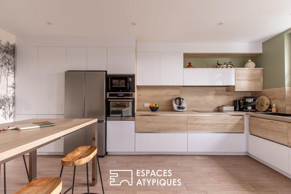 Maison en coeur de ville au charme authentique et piscine