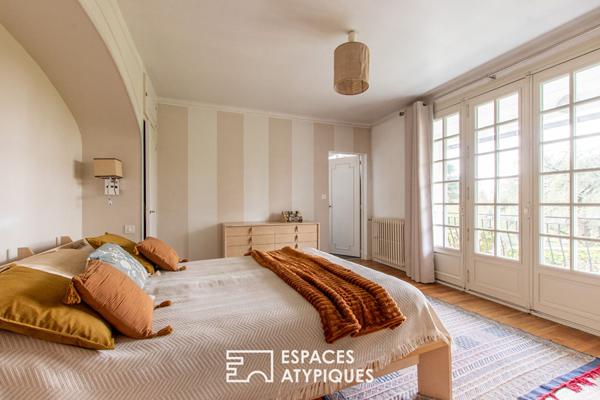 Maison en coeur de ville au charme authentique et piscine