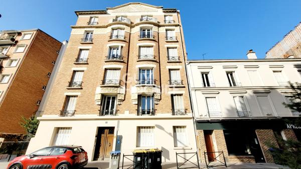 BOIS COLOMBES/MAIRIE - 2 PIECES 45 M² (10 min Paris St Lazarre)