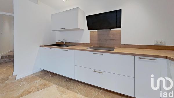 Maison 5 pièces de 104 m² à LES ISSAMBRES (83380)