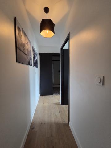 NANTES, EXCEPTIONNEL T4 ROOFTOP avec TERRASSE DE 90 M² et CHEMINEE, GARAGE DOUBLE et CAVE