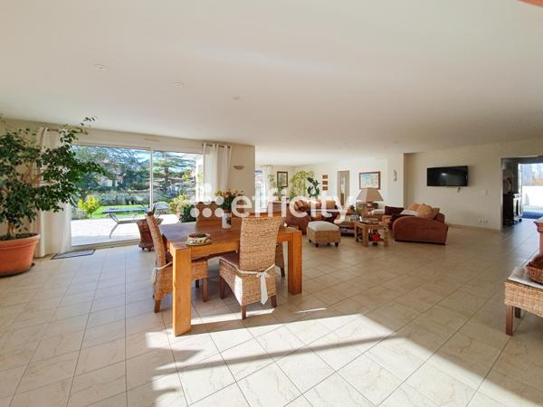 Maison 6 pièces - 203 m² Bien prestige